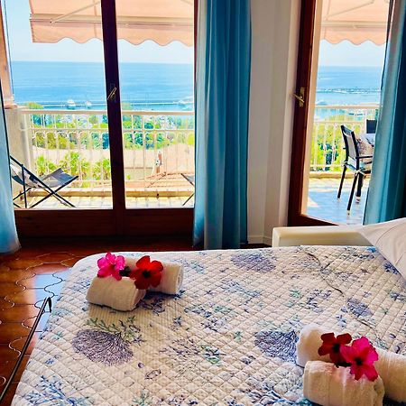 Special Home Vista Mare E Parcheggio Privato Sanremo Bagian luar foto