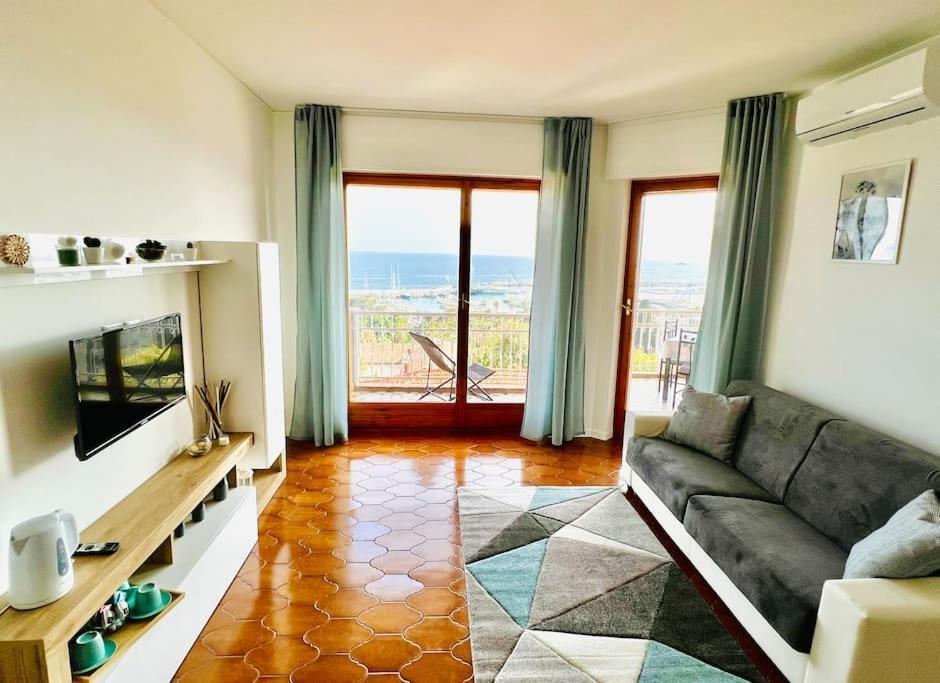 Special Home Vista Mare E Parcheggio Privato Sanremo Bagian luar foto
