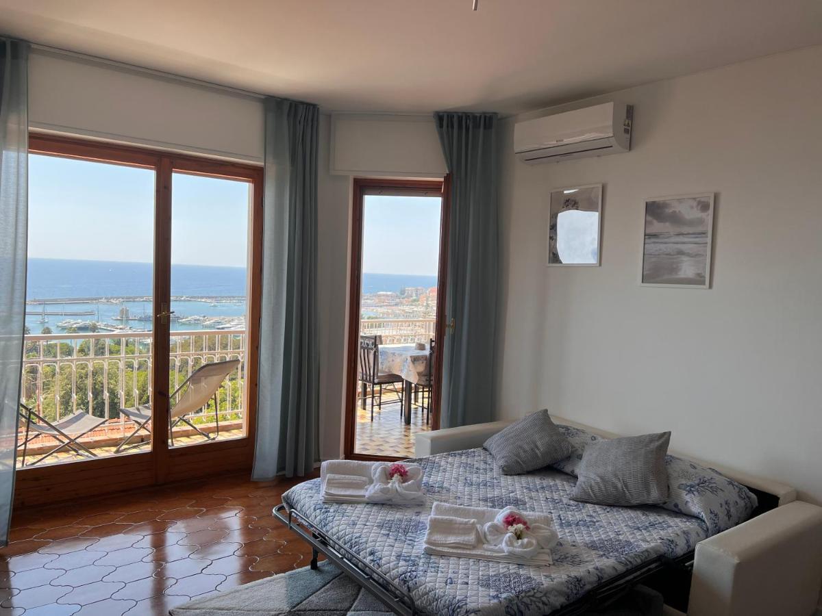 Special Home Vista Mare E Parcheggio Privato Sanremo Bagian luar foto